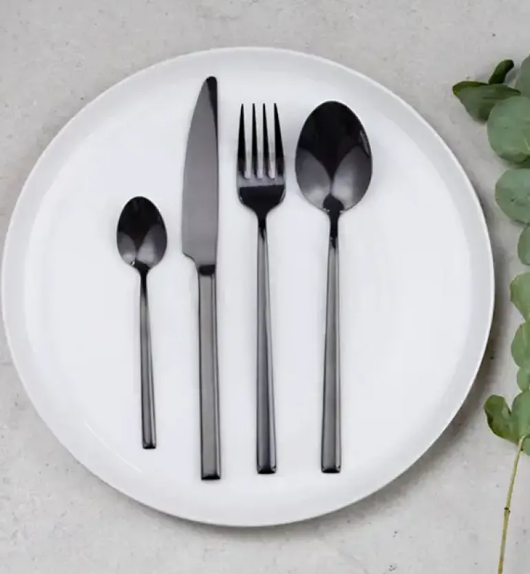 AMBITION COMO BLACK Komplet sztućców 60 el dla 12 osób w pudełku / czarne sztućce