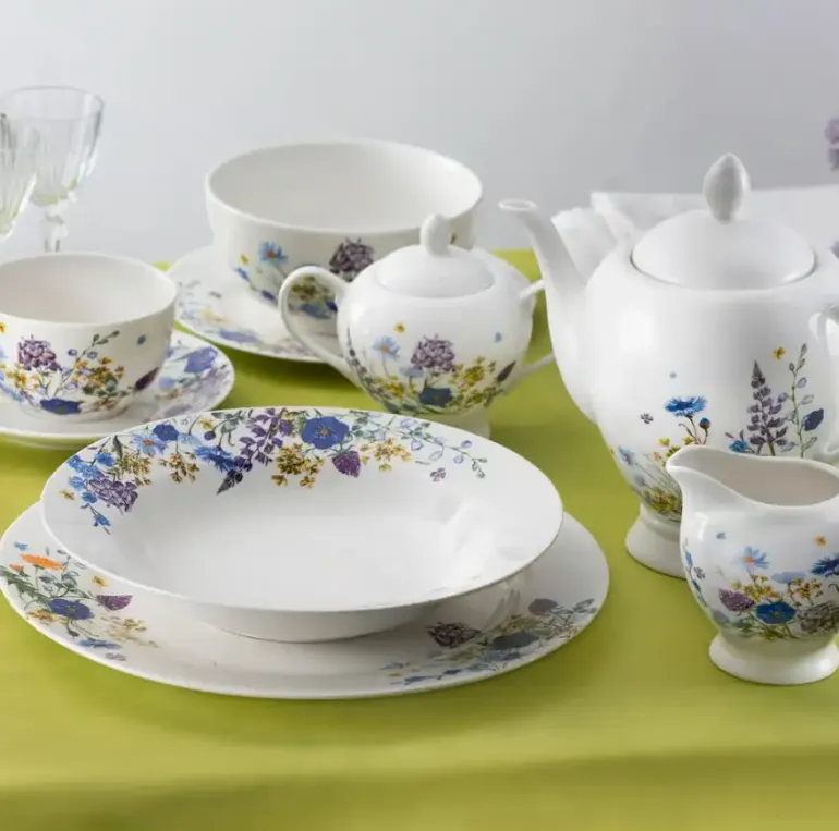 AMBITION FIORI Talerz głęboki 23 cm / porcelana