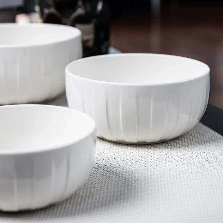 AMBITION | LIGNE SALATERKA 17 CM BIALŁY / porcelana