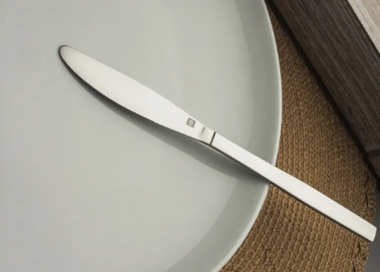 AMEFA Sztućce UE / SCANDINAVE Nóż obiadowy / stal 13/0 - 1 sztuka