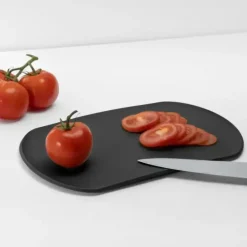 BLIM PLUS Deska do krojenia/serwowania czarna / produkt innowacyjny
