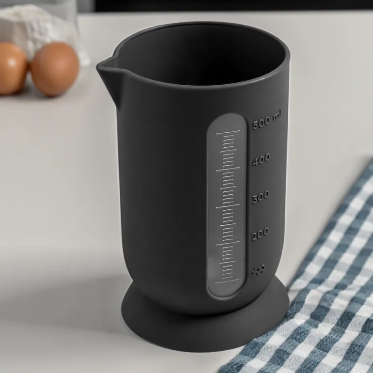 BLIM PLUS Dzbanek z miarką 0,5 l czarny