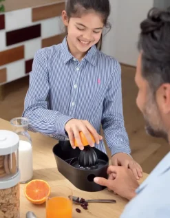 BLIM PLUS Wyciskarka do cytrusów brązowa / produkt innowacyjny