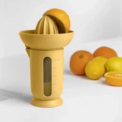 BLIM PLUS Wyciskarka do cytrusów z dzbankiem 0,5 l żółta / produkt innowacyjny