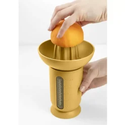 BLIM PLUS Wyciskarka do cytrusów z dzbankiem 0,5 l żółta / produkt innowacyjny