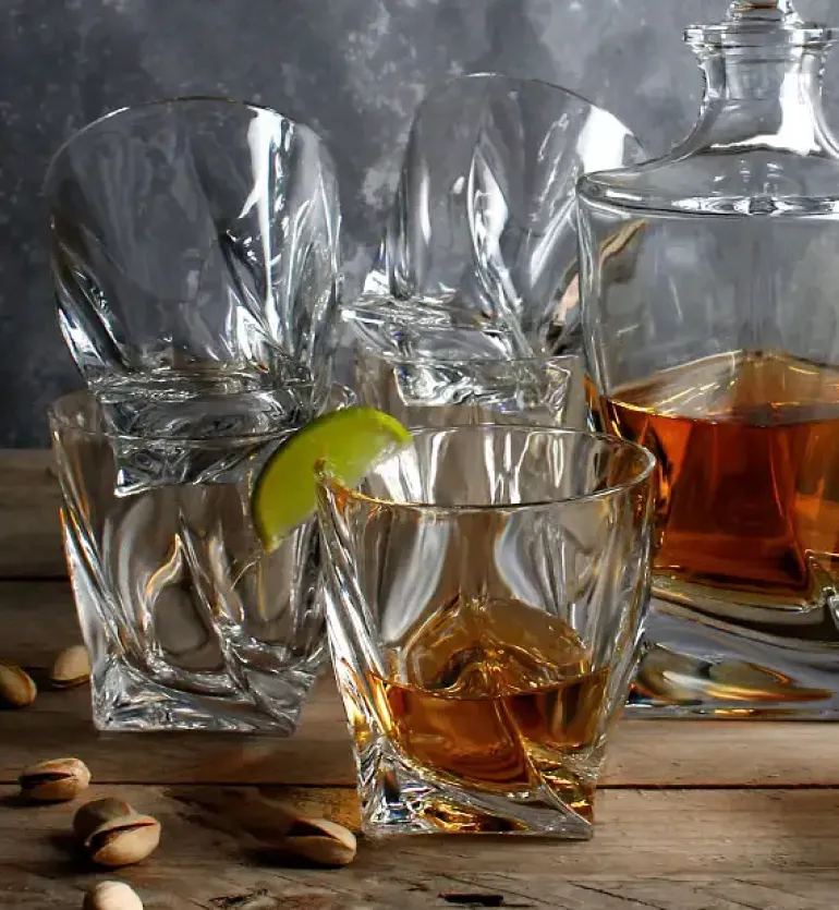 BOHEMIA QUADRO Zestaw do whisky karafka + szklanki 7 el / szkło kryształowe CR71A500