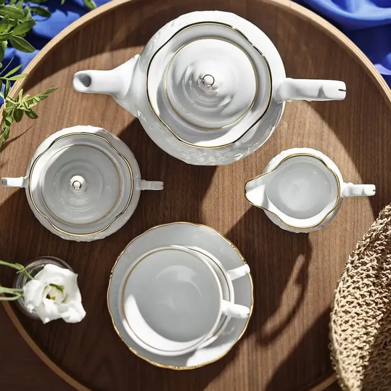 CHODZIEŻ FRYDERYKA ZŁOTA LINIA B236 Serwis kawowy 39 el / 12 osób / porcelana