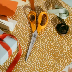 FISKARS CLASSIC Profesjonalne nożyczki krawieckie 25 cm / stal nierdzewna (6 generacja)