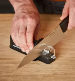 FISKARS CONTROL+ Komplet 2 noży + ostrzałka ceramiczna Roll-Sharp / japońska stal nierdzewna