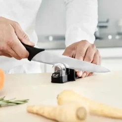 FISKARS CONTROL+ Zestaw 4 noży kuchennych FAVOURITE SET + Ostrzałka ceramiczna Essential Roll-Sharp / japońska stal nierdzewna