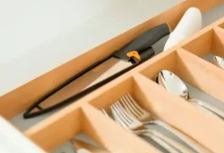 FISKARS EDGE 1003095 Nóż szefa kuchni 15 cm / japońska stal nierdzewna