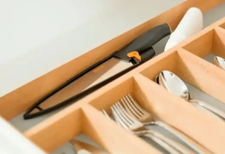 FISKARS EDGE 1003095 Nóż szefa kuchni 15 cm / japońska stal nierdzewna