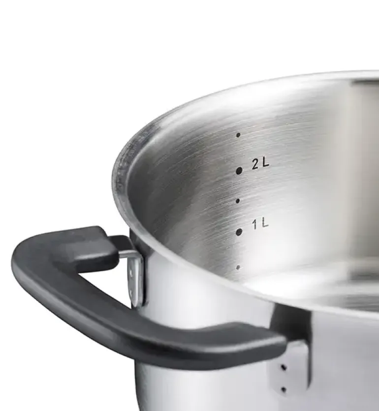 FISKARS FUNCTIONAL FORM 1072316 Garnek 3 l z pokrywką / stal nierdzewna