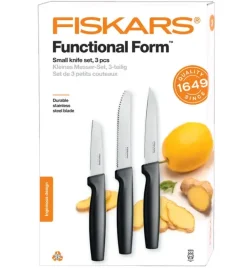 FISKARS FUNCTIONAL FORM 10577561+1057551 Komplet 4 noży kuchennych + deska do krojenia 35x25 cm w pudełku + ostrzałka ceramiczna Essential Roll-Sharp
