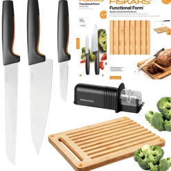 FISKARS FUNCTIONAL FORM 1057557+1057551 Komplet 3 noży kuchennych + deska do krojenia 35x25 cm w pudełku + ostrzałka ceramiczna Essential Roll-Sharp