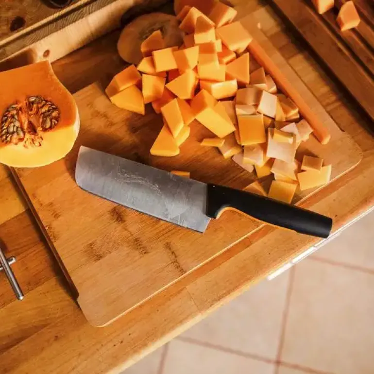 FISKARS FUNCTIONAL FORM 1057537 Nóż Nakiri 16 cm / stal nierdzewna