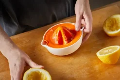 FISKARS FUNCTIONAL FORM 1016125 Wyciskarka do cytrusów / tworzywo sztuczne