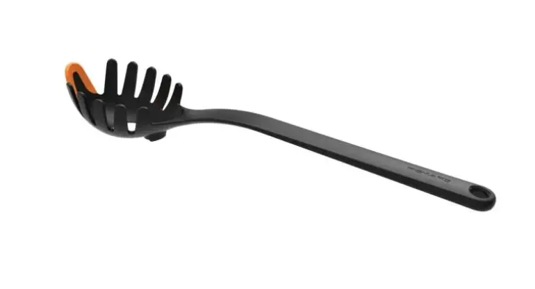 FISKARS FUNCTIONAL FORM 1027301 Łyżka do makaronu 30 cm / tworzywo sztuczne