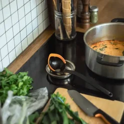 FISKARS FUNCTIONAL FORM 1079965 Łyżka wazowa 30 cm / tworzywo sztuczne