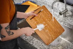 FISKARS FUNCTIONAL FORM Zestaw 2 desek do krojenia + nakładka 35x25 cm / bambus + tworzywo