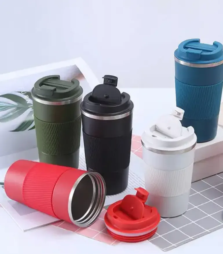 KAIA HOME | Kubek termiczny 510 ml antypoślizgowy / czerwony