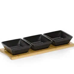 KELA | Philipa | zestaw 3 kwadratowych porcelanowych miseczek na bambusowej podkładce, 33,5x12x5 cm, czarne