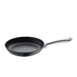 KUCHENPROFI PROVENCE Patelnia żeliwna ⌀24 cm / czarna