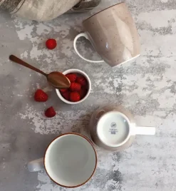 LUBIANA BOSS 6630T Kubek 380 ml 12 os / 12 el / brązowy / porcelana ręcznie malowana