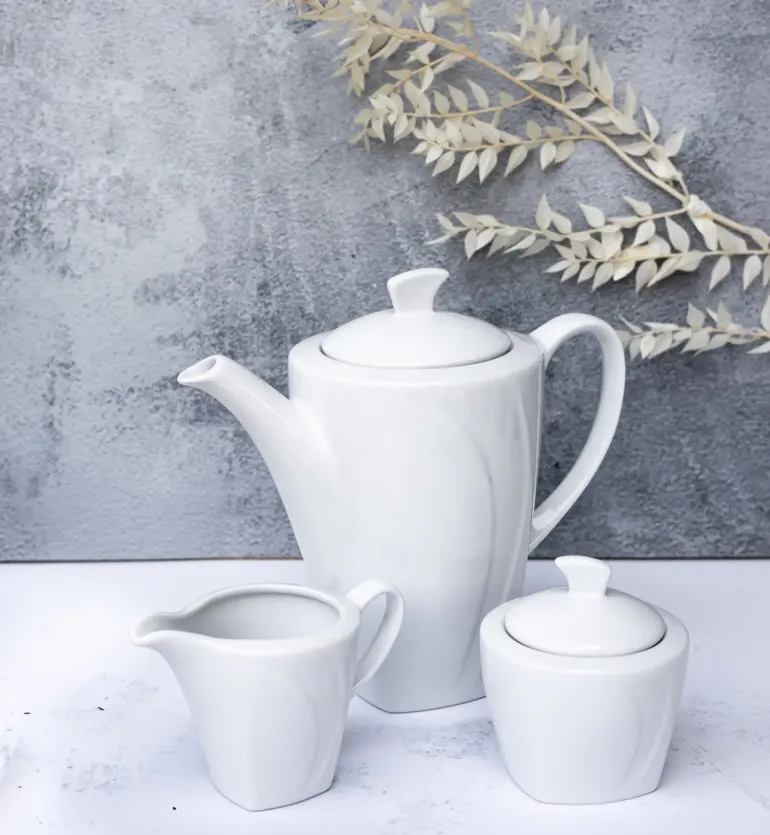 LUBIANA CELEBRATION Serwis obiadowo-kawowy 220 el / 24 os / porcelana