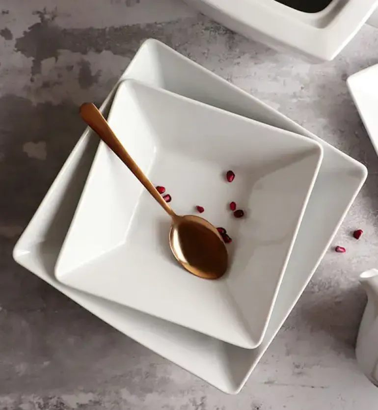 LUBIANA CLASSIC Serwis obiadowy 6 osób / 24 elementy | biała porcelana kwadrat