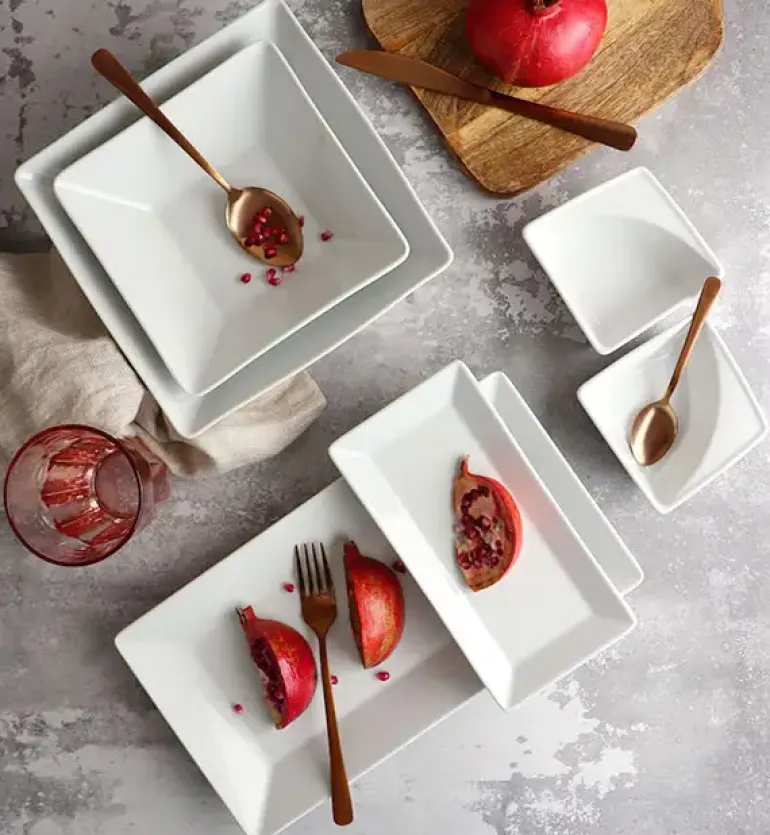 LUBIANA CLASSIC Serwis obiadowy 12 osób / 44 elementy | biała porcelana kwadrat