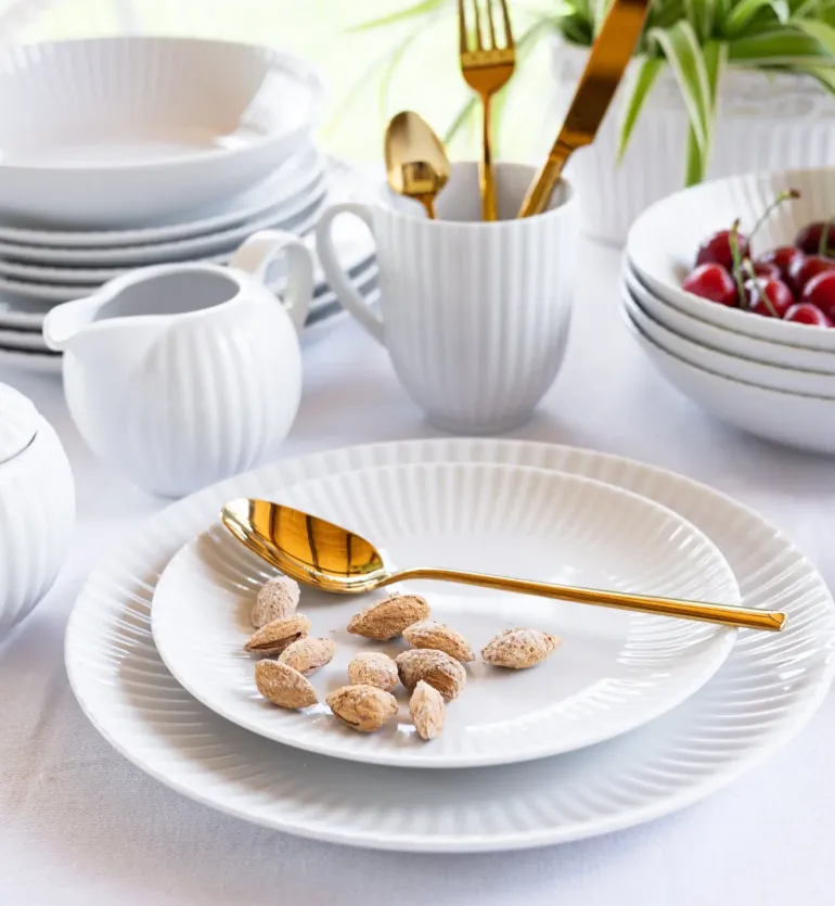 LUBIANA DAISY Serwis obiadowo - kawowy 6 osób / 30 elementów | biała porcelana