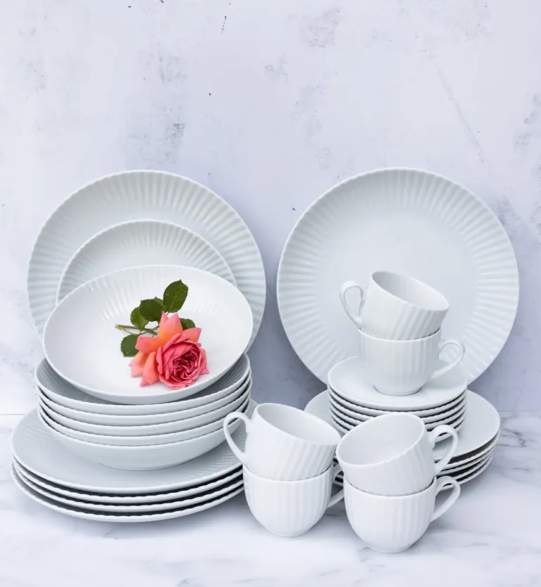 LUBIANA DAISY Serwis obiadowo - kawowy 6 osób / 30 elementów | biała porcelana