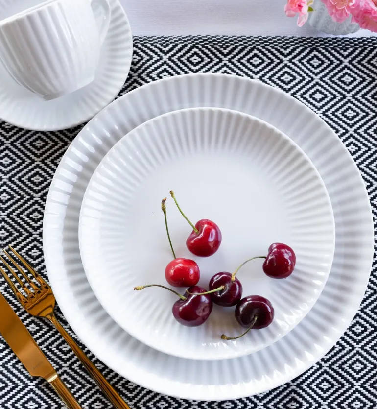 LUBIANA DAISY Serwis obiadowy 12 osób / 48 elementów | biała porcelana