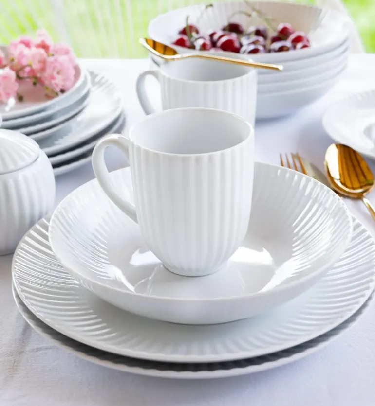 LUBIANA DAISY Serwis obiadowo - kawowy 12 osób / 88 elementów | biała porcelana