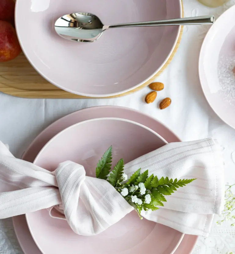 LUBIANA ETO MODERN K7 OPK Serwis obiadowy 18 el / 6 osób / różowy / porcelana ręcznie malowana