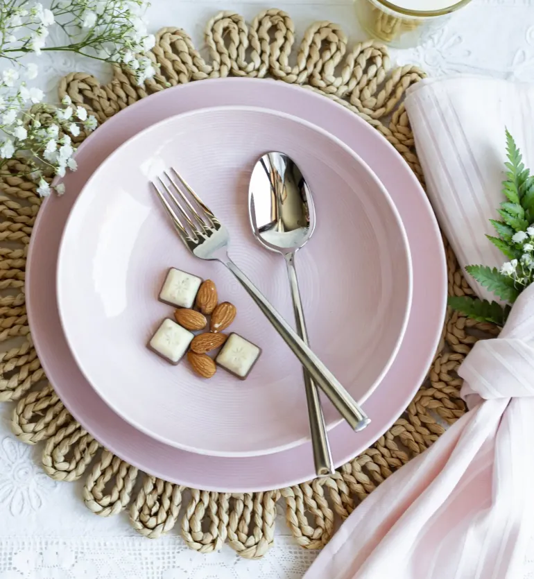 LUBIANA ETO MODERN K7 OPK Serwis obiadowy 18 el / 6 osób / różowy / porcelana ręcznie malowana