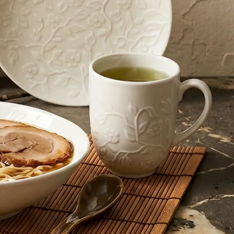 LUBIANA HANAMI KE KREMOWY Serwis obiadowy z kubkiem 48 el 12 os / zdobiona porcelana luz