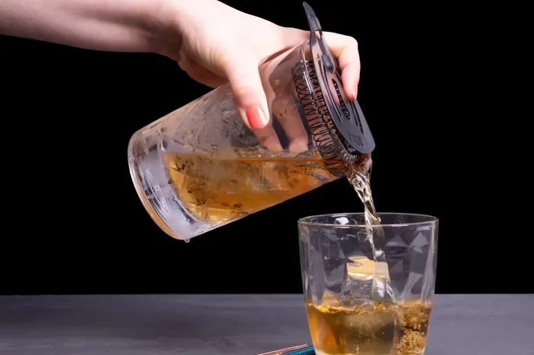 LURCH BAR Dzbanek do mieszania koktajli 0,65 L / szkło / FreeForm