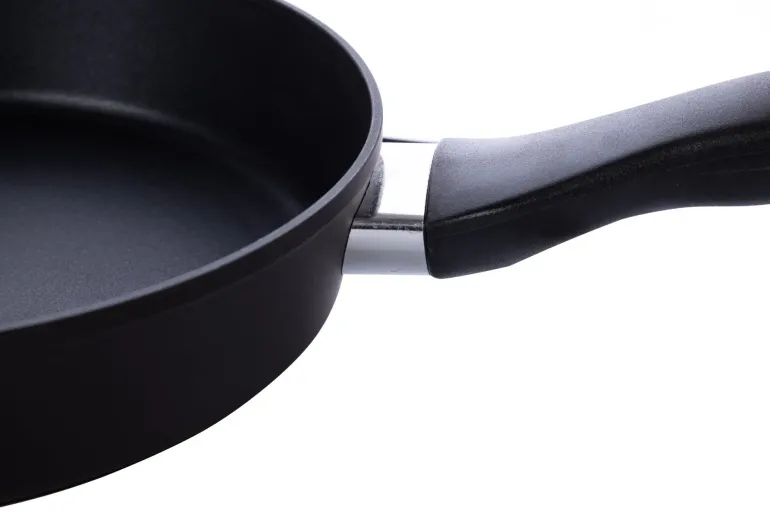 MG HOME | VERSO PATELNIA 28 CM / NIEPRZYWIERAJĄCA