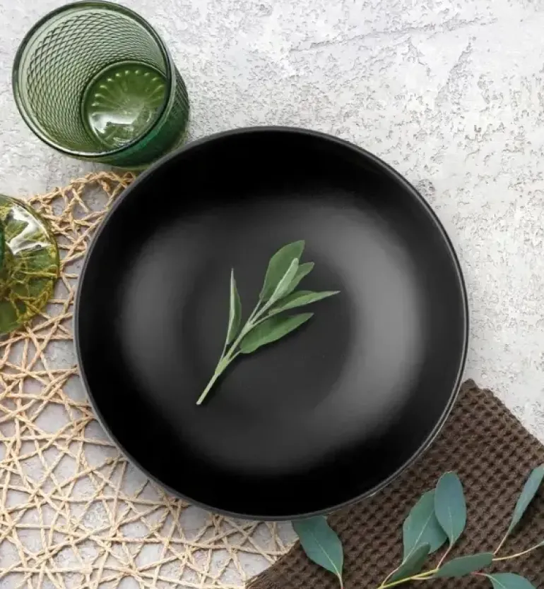 MG HOME | ZESTAW OBIADOWY Z KAMIONKI ARTENA BLACK 12 EL / 4 OS