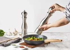 PEUGEOT CHEF Młynek do pieprzu 22 cm / stal nierdzewna INOX