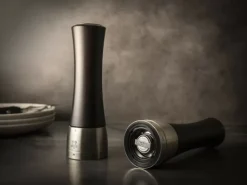 PEUGEOT MADRAS Młynek do pieprzu 21 cm / czekoladowy / drewno + stal nierdzewna