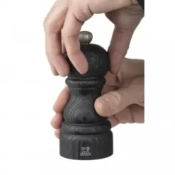 PEUGEOT PARIS NATURE BLACK Młynek do soli 12 cm / drewno bukowe