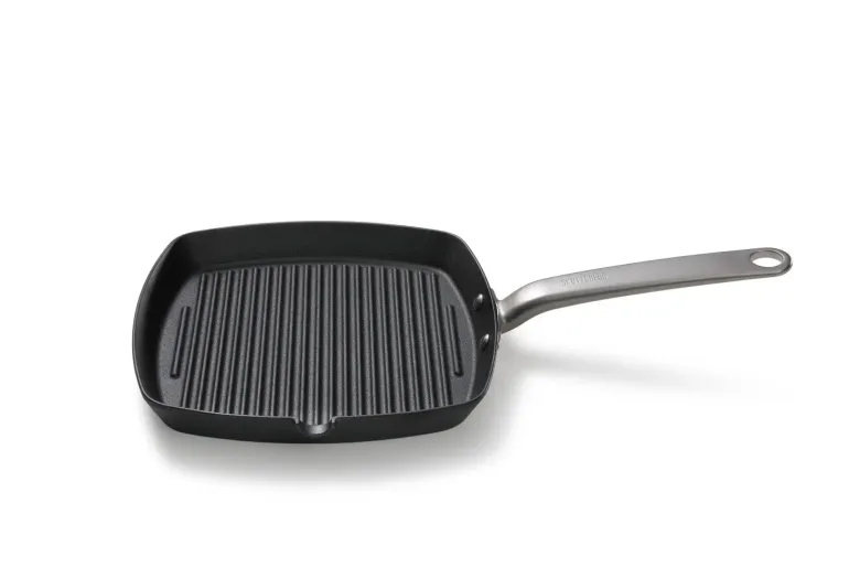 SKOTTSBERG | CAST IRON | Patelnia grilowa 24cm ŻELIWNA