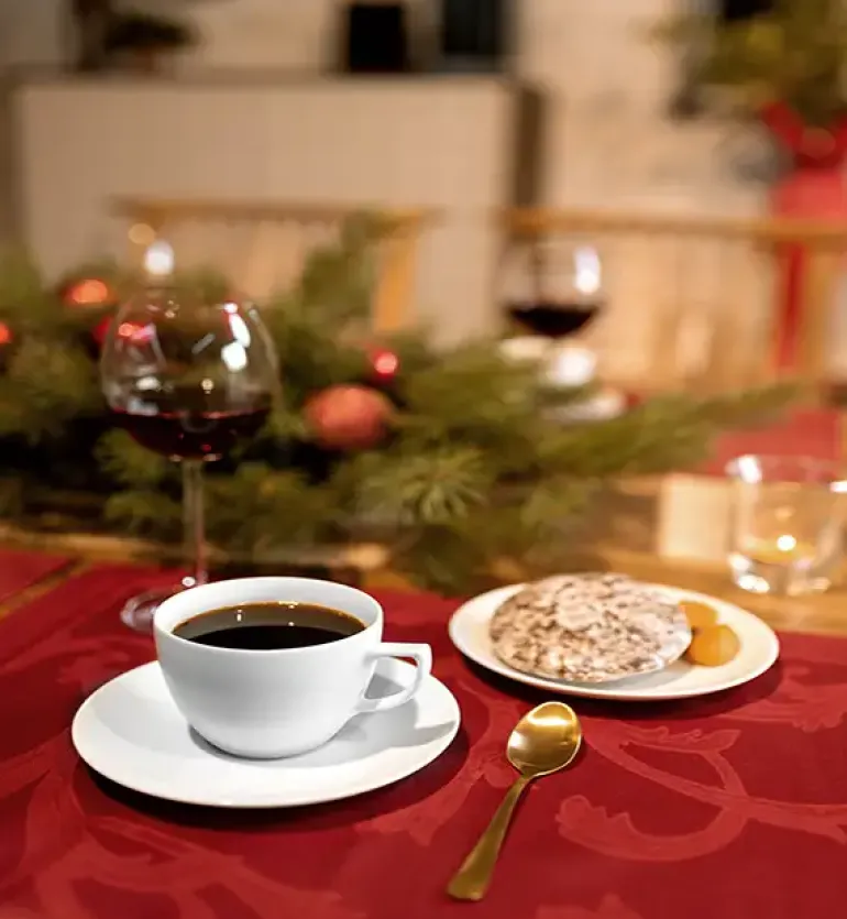 WYPRZEDAŻ! CHODZIEŻ CITY C001 BIAŁY Serwis kawowy 12 el / 6 osób / porcelana
