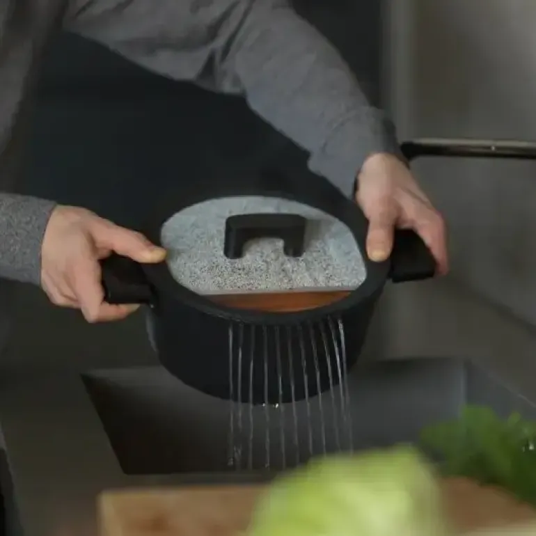 WYPRZEDAŻ! FISKARS HARD FACE 1052227 Garnek 3,5 l z pokrywką / powłoka Hardtec Superior+
