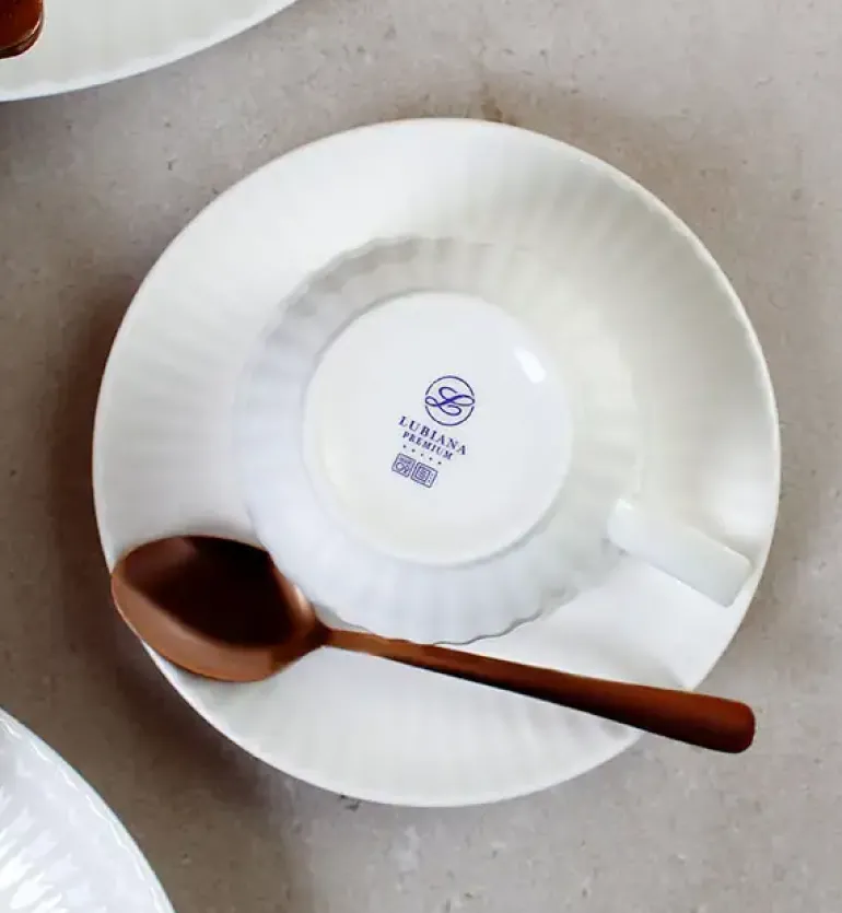 WYPRZEDAŻ! LUBIANA DAISY IVORY Ecru Zestaw 4 spodków do filiżanek / porcelana