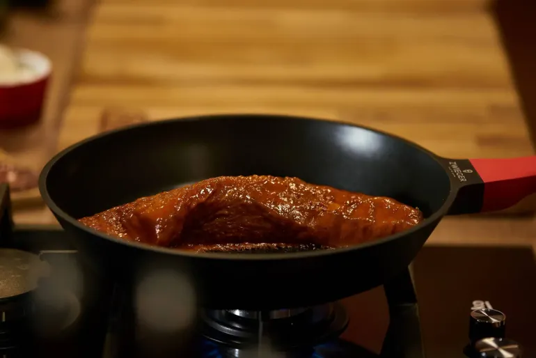 ZWIEGER OBSIDIAN Komplet patelni 20, 28 cm + pokrywki TADAR / powłoka GREBLON non- stick