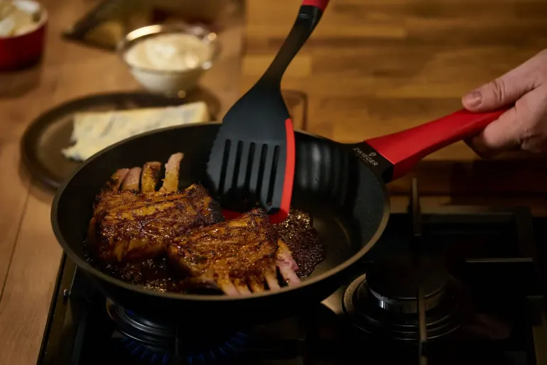 ZWIEGER OBSIDIAN Komplet patelni z pokrywkami / powłoka GREBLON non- stick / 24, 28 cm